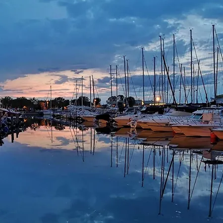 Bright With Terrace And Shared Pool-beahost Porto Santa Margherita di Caorle