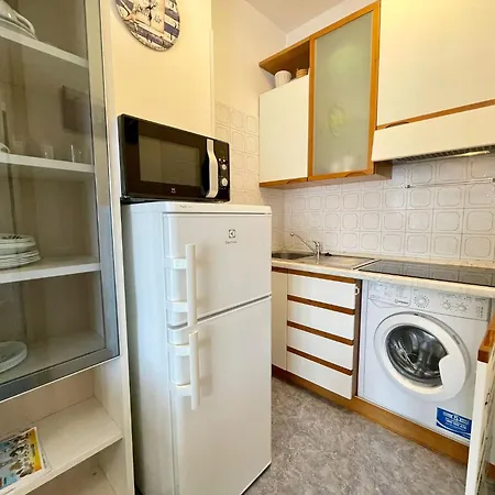 Bright With Terrace And Shared Pool-beahost Apartamento *